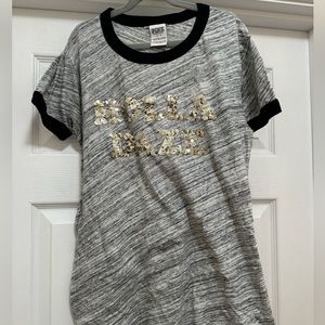 🩷 PINK Holla Daze Short Sleeve festive Top- Small